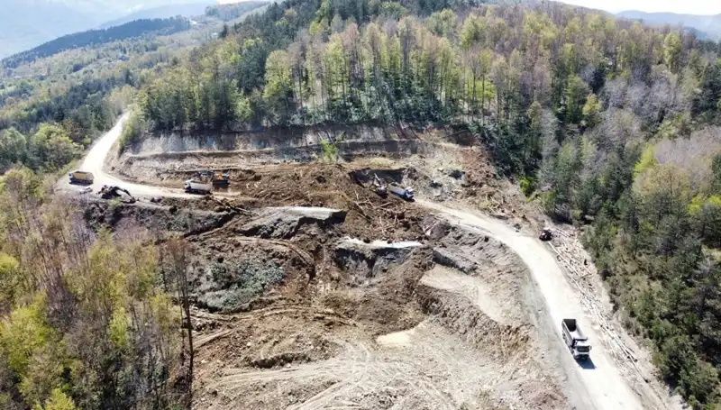 Kastamonu-Çatalzeytin Yolunda Heyelan: Seyahat Planlarınızı Etkileyebilir!