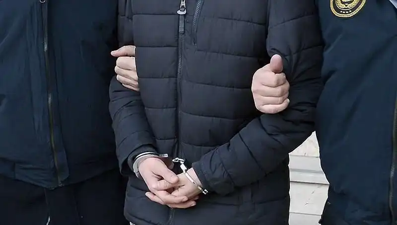 Samsun'da Aranan Hükümlü, Gizlendiği Yerde Yakalandı: Hırsızlık ve Tehdit Suçları
