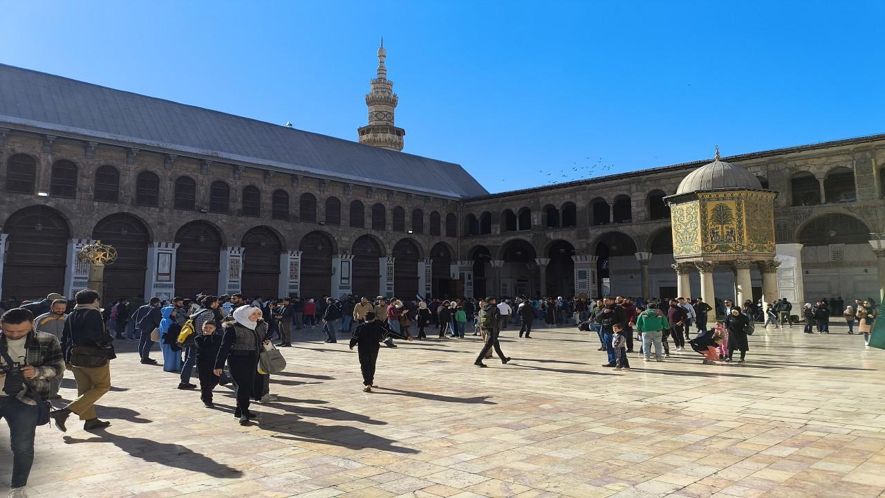 Emevi Camii İmamı: Cumhurbaşkanı Erdoğan'ın Yardım Eli Herkesin Takdirini Kazandı