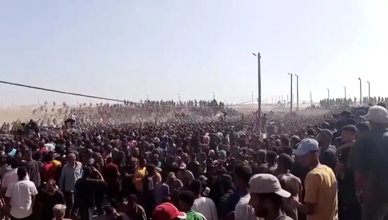 Filistinlilere Yönelik Saldırı: İsrail'in İnsani Yardıma Müdahalesi Sonucu 30 Kişi Hayatını Kaybetti