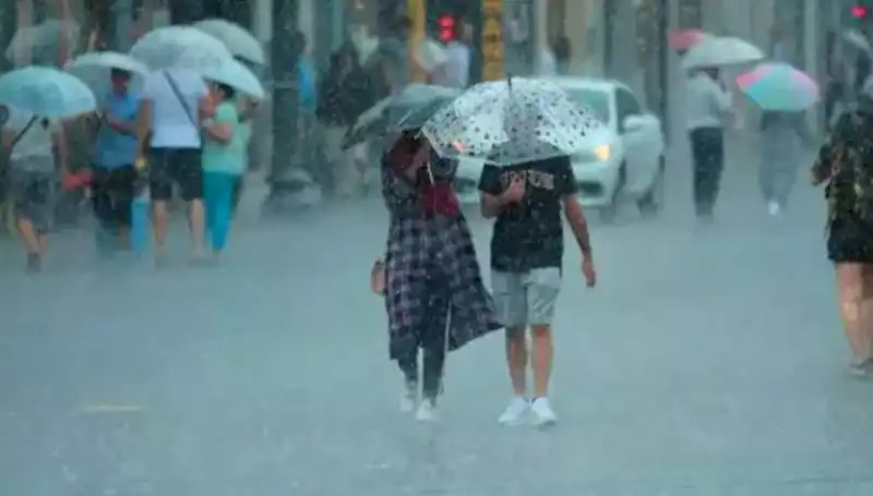 Meteoroloji'den Acil Uyarılar: Yangın ve Sağanak İki Farklı Tehlike!
