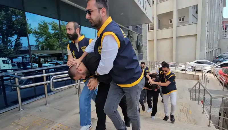 FETÖ Yalanlarıyla Milyonluk Vurgun: Banka Hesapları Açıklandı!