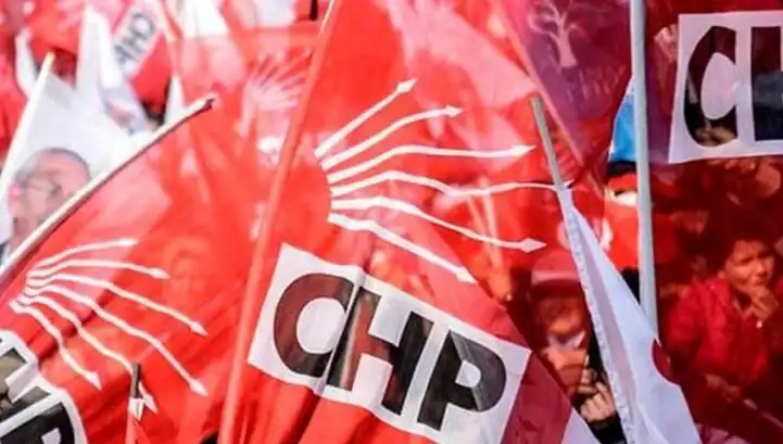 CHP'de Üç İlçe Kongresi İptal Edildi: Nedenleri ve Sonuçları