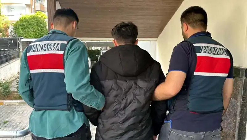 4 İlde Yüzlerce Kişiyi Dolandıran Şebekeye Büyük Darbe: 35 Tutuklama