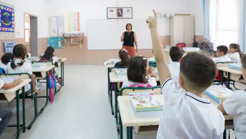 Öğretmenlerin Ek Ders Ödemeleri Bayram Öncesi Ne Zaman Yatacak?