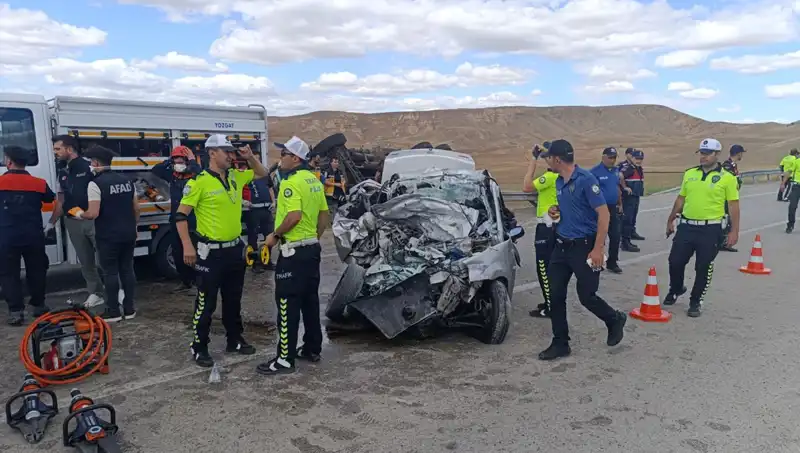 Yozgat'ta Feci Trafik Kazası: Üç Can Kaybı, İki Yaralıyla Sonuçlandı