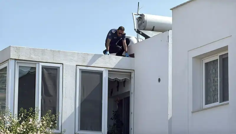 Bodrum’da Çatıdan Düşen Emekli Polis, Hayatını Kaybetti: Olayın Ayrıntıları Nedir?