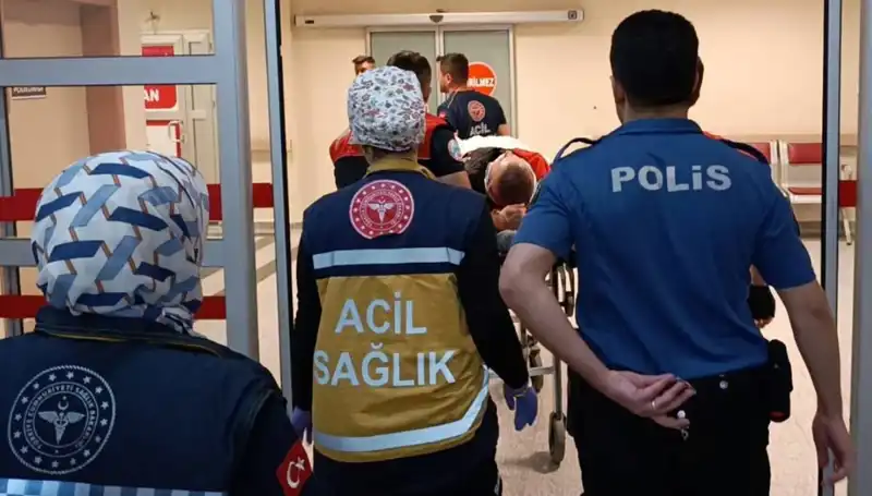 İki Yaralıyla Sonuçlanan Polis Ekiplerinin Kazası Neyi Gösteriyor?