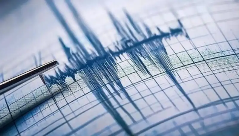Antalya’da 3,8 Büyüklüğünde Deprem: Beklenmedik Sallantı Hayatı Etkiledi