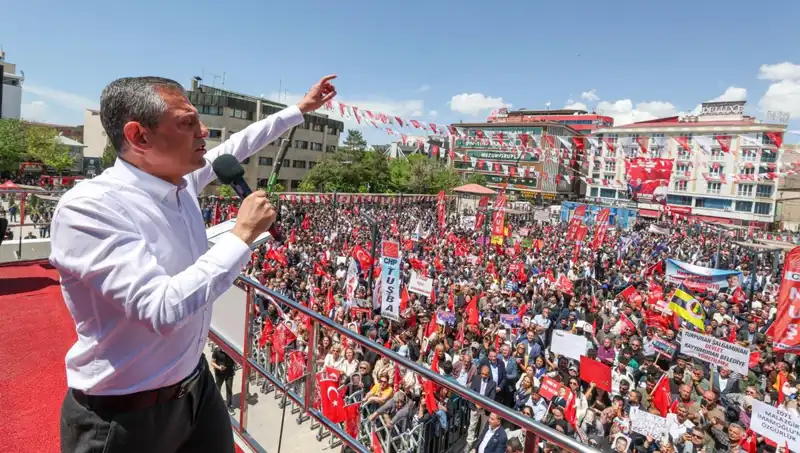 Özgür Özel: Örgütün Silah Bırakma Süreci Desteklenmeli