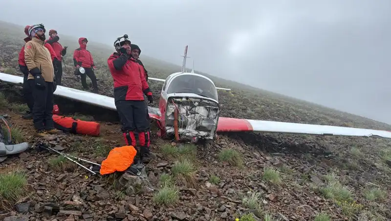 Türk Pilotun Düşen Uçağında Dramatik Olay: Kurtulan Yolcuya Ne Oldu?